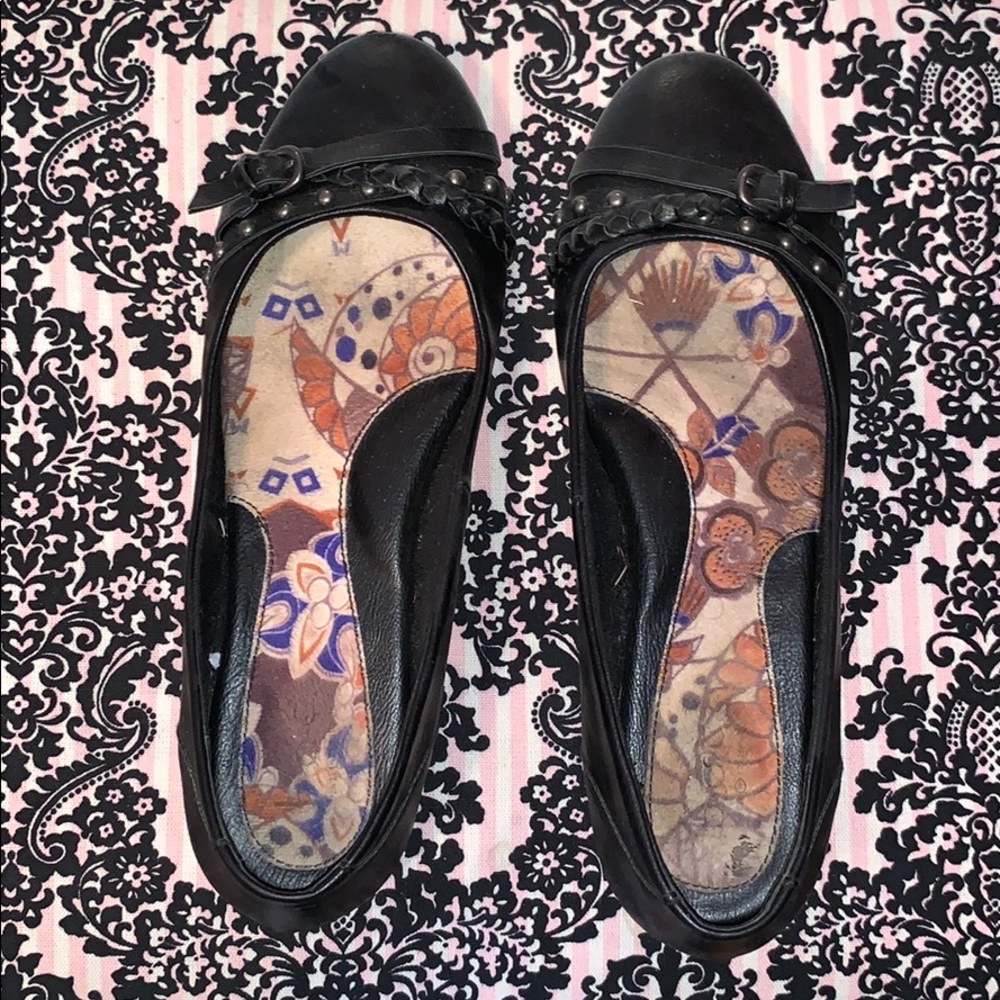 B. O. C. Brand black flats Sz 9. Like new.